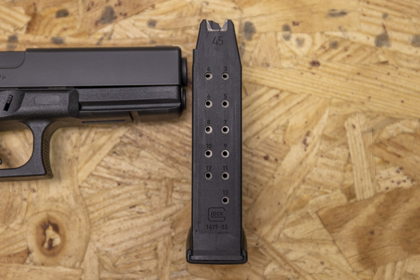 GLOCK 21 Gen4 45 ACP Police Trade-In Pistols with Night Sights (Good Condition)